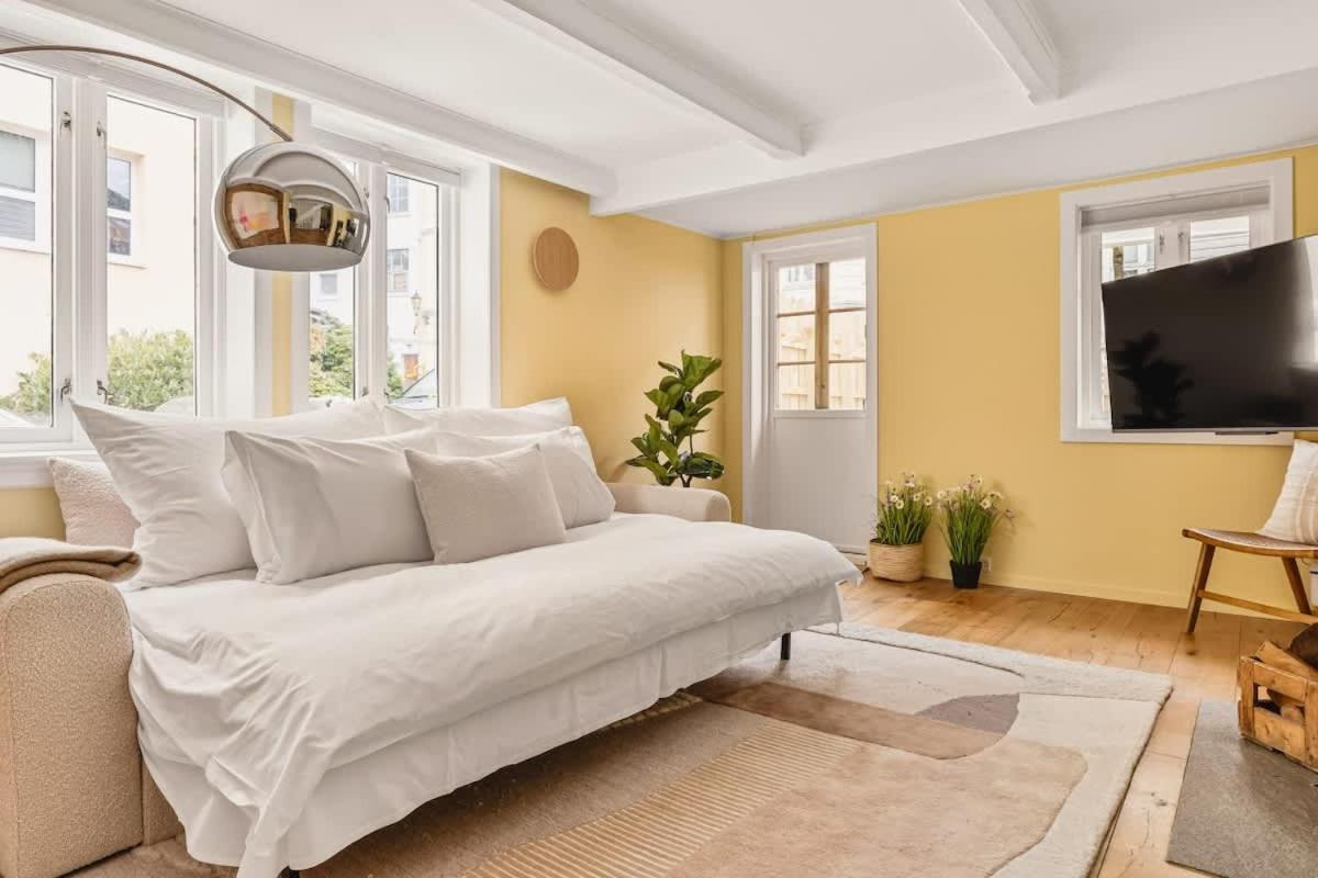 Dinbnb Homes I #1 Bnb In Bergen I Jacuzzi & Parking & Location ภายนอก รูปภาพ