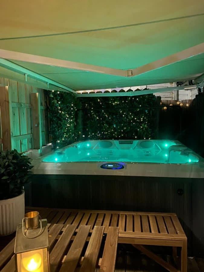 Dinbnb Homes I #1 Bnb In Bergen I Jacuzzi & Parking & Location ภายนอก รูปภาพ