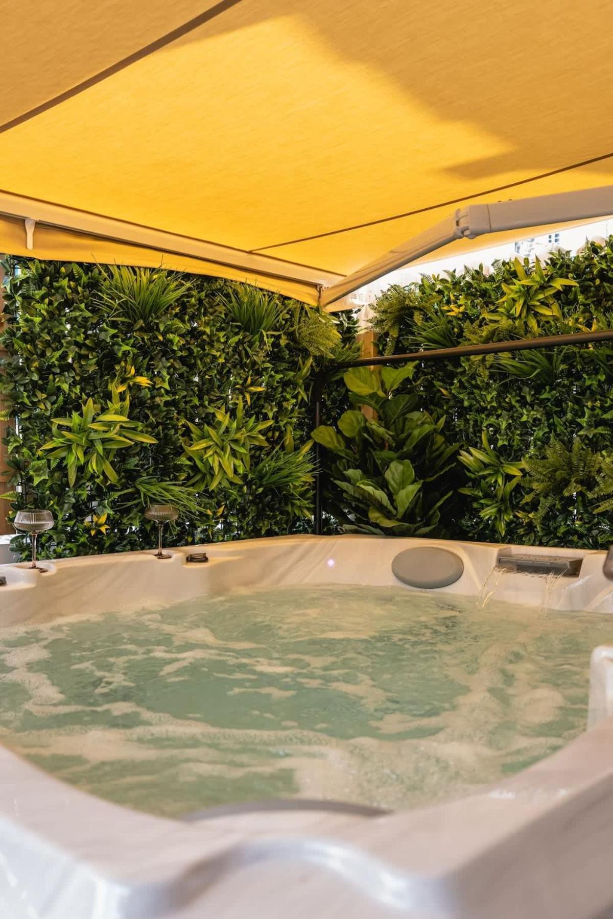 Dinbnb Homes I #1 Bnb In Bergen I Jacuzzi & Parking & Location ภายนอก รูปภาพ